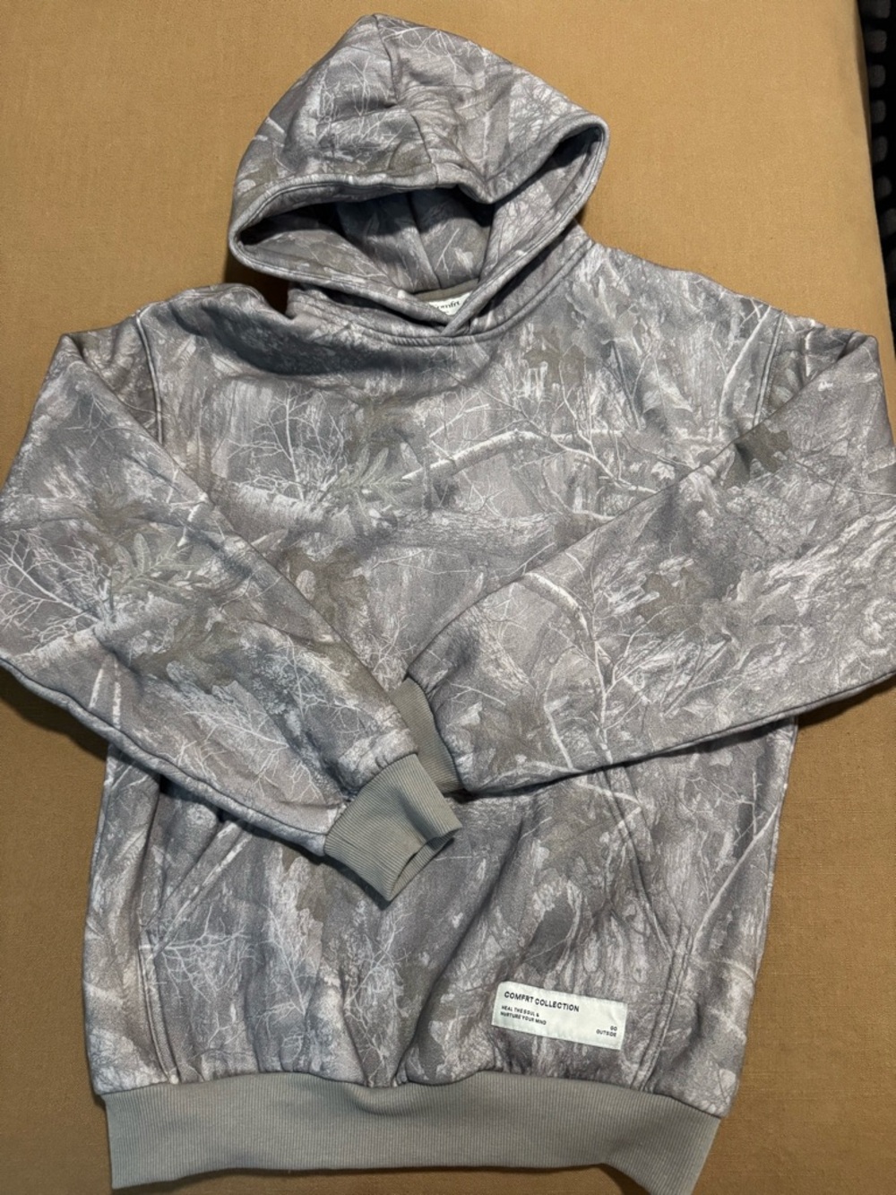 COMFRT Camo Woodland Hoodie and Shorts Set - Picture 2 of 3
